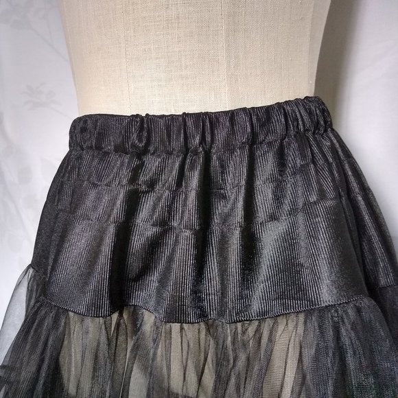 NWOT Black long retro petticoat (Hell Bunny) - Picture 2 of 8